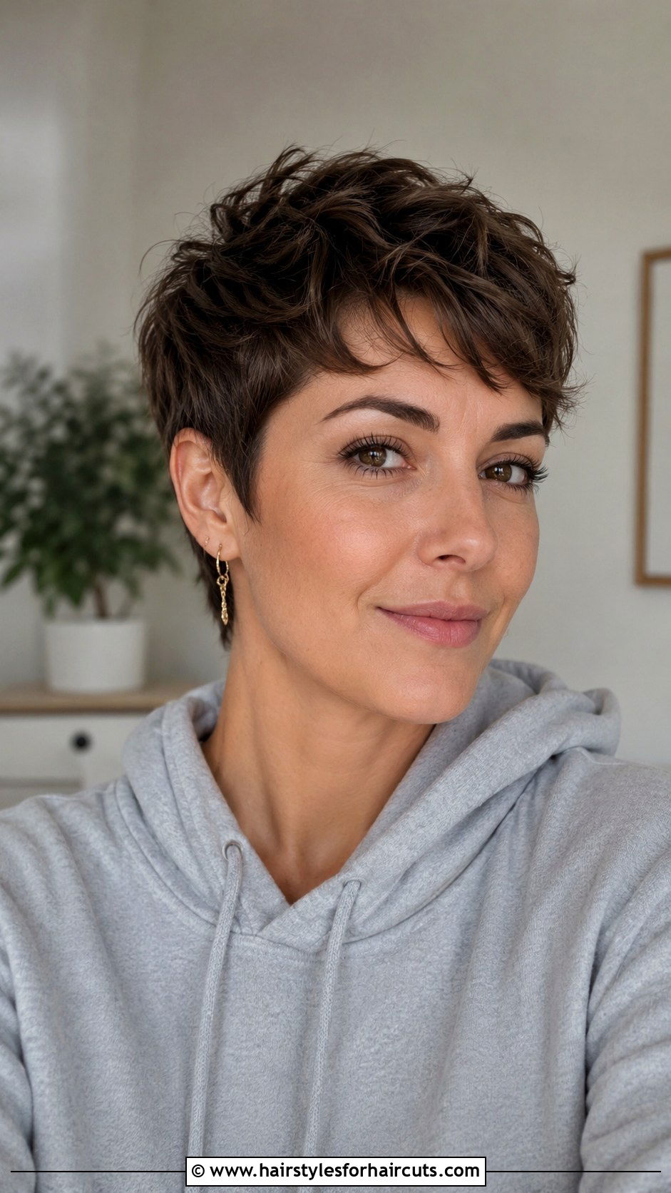 Grown Out Pixie - 25 thin hair short hairstyles for fine hair - 25 thin hair short hairstyles for fine hair