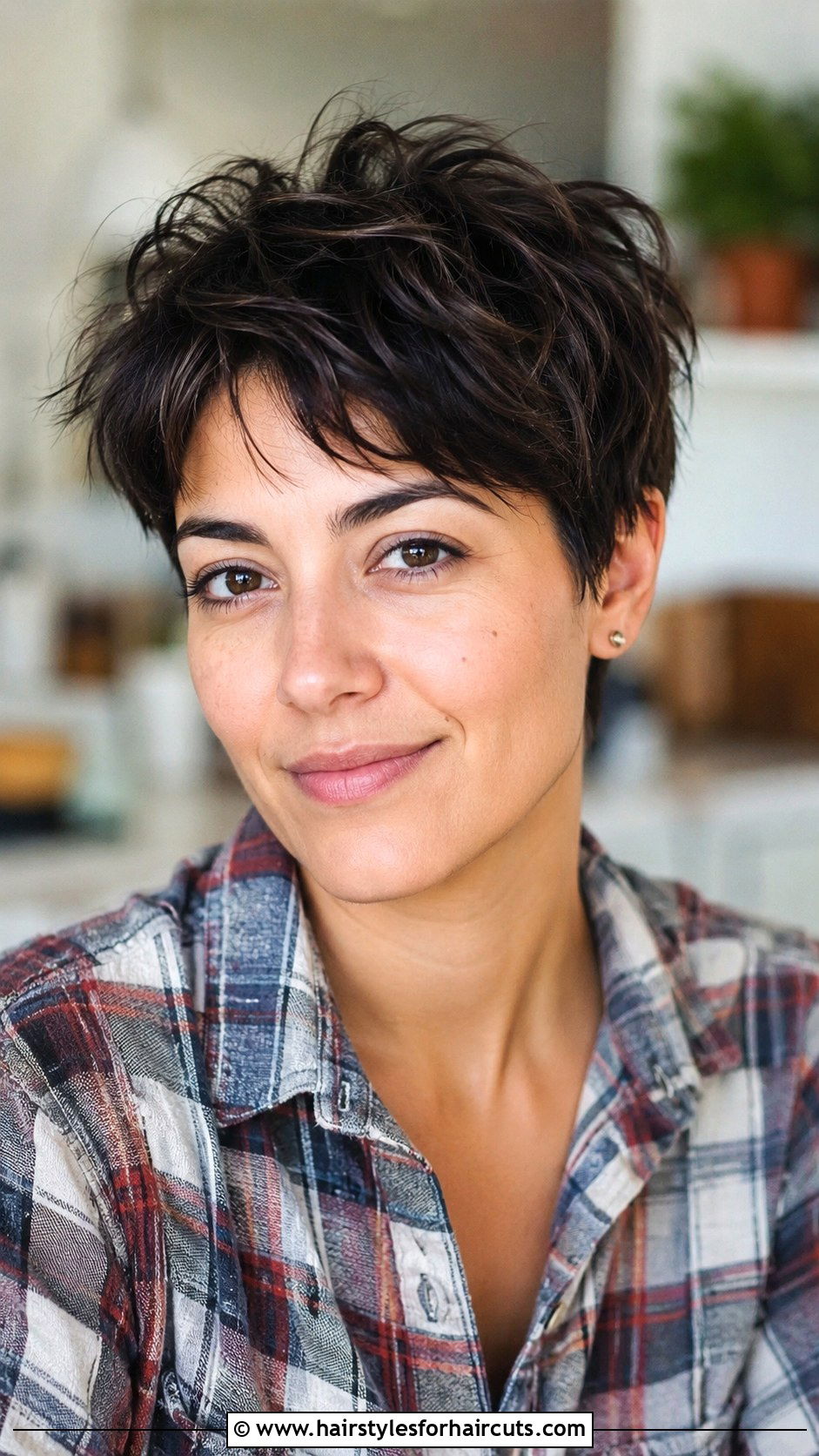 Grown Out Pixie - 25 grunge hairstyles for short hair - 25 grunge hairstyles for short hair