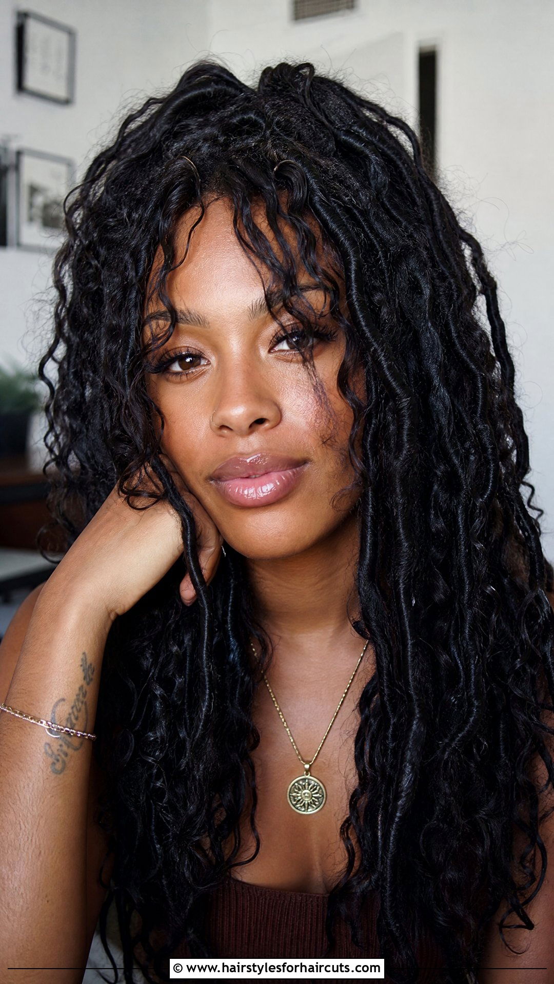 Gypsy Locs With Curtain Bangs - 25 crochet hairstyles with bangs - 25 crochet hairstyles with bangs