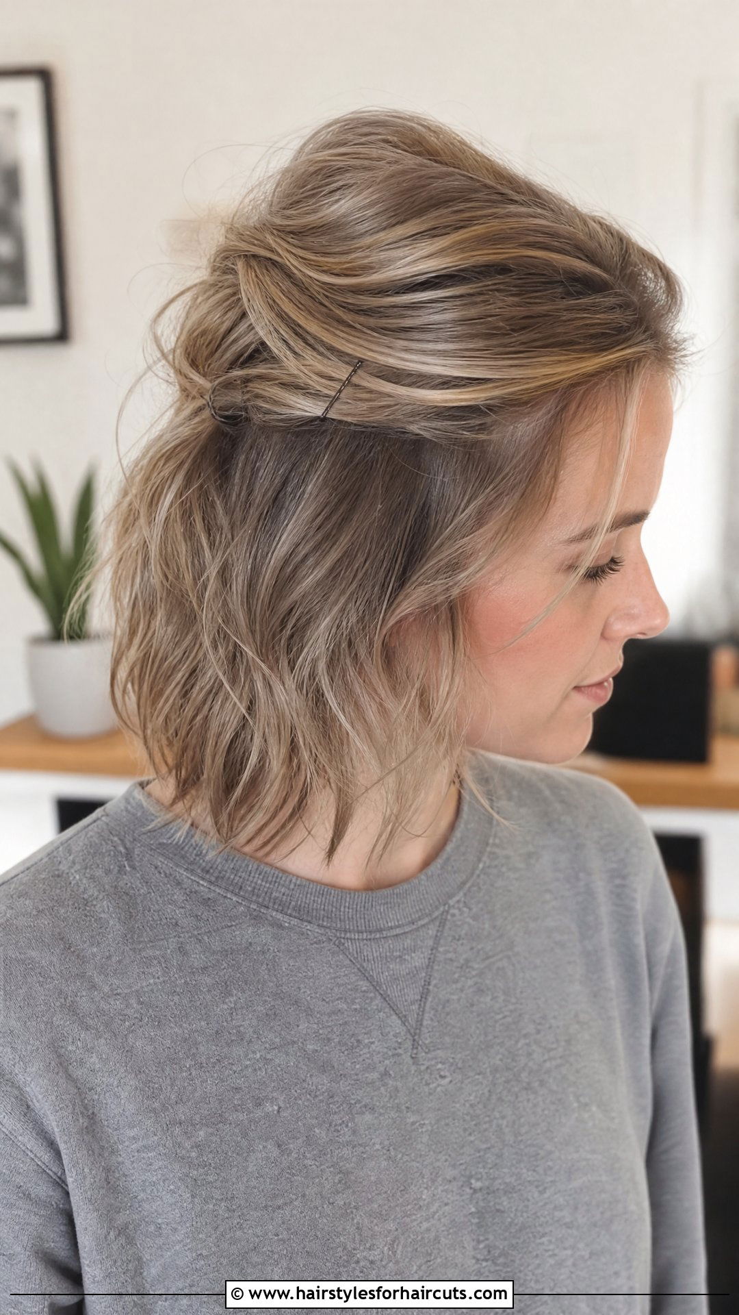 Half Up Bobby Pin Short Hair - 25 short hair bobby pin hairstyles - 25 short hair bobby pin hairstyles