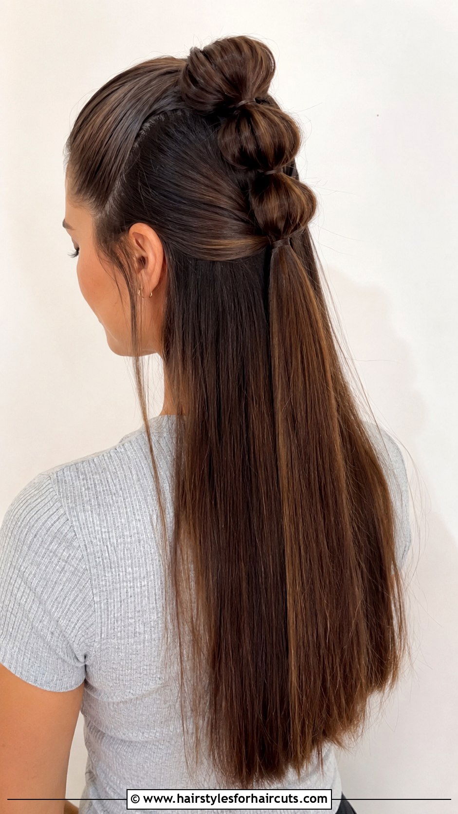 Half Up Bubble Braid Straight Hair - 25 aesthetic rubber band hairstyles straight hair - 25 aesthetic rubber band hairstyles straight hair