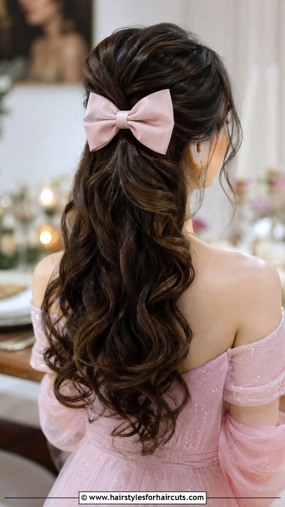 Half Up Curly Bow - 25 christmas hairstyles for curly hair - 25 christmas hairstyles for curly hair