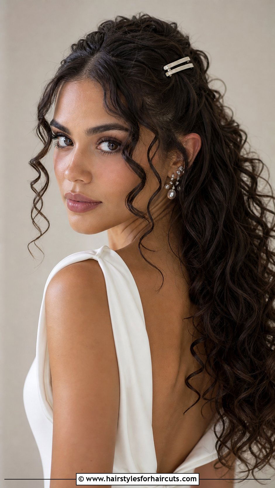 Half Up Curly Hair With Clips - 25 half up wedding hairstyles for curly hair - 25 half up wedding hairstyles for curly hair
