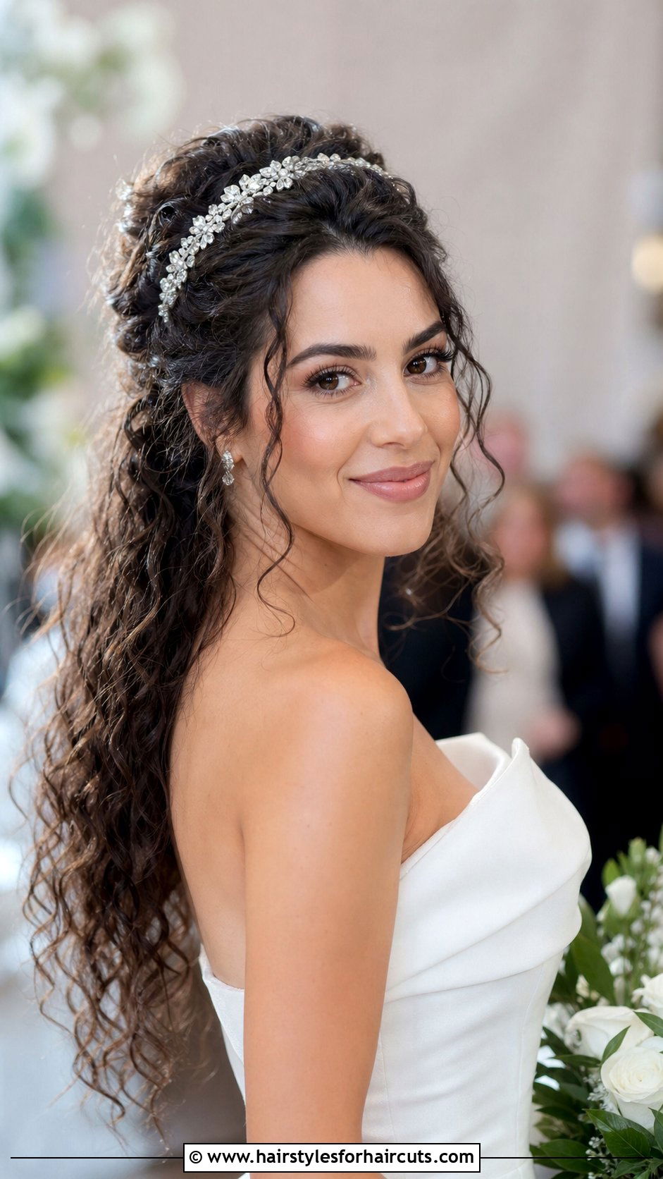 Half Up Curly Hair With Headband - 25 half up wedding hairstyles for curly hair - 25 half up wedding hairstyles for curly hair