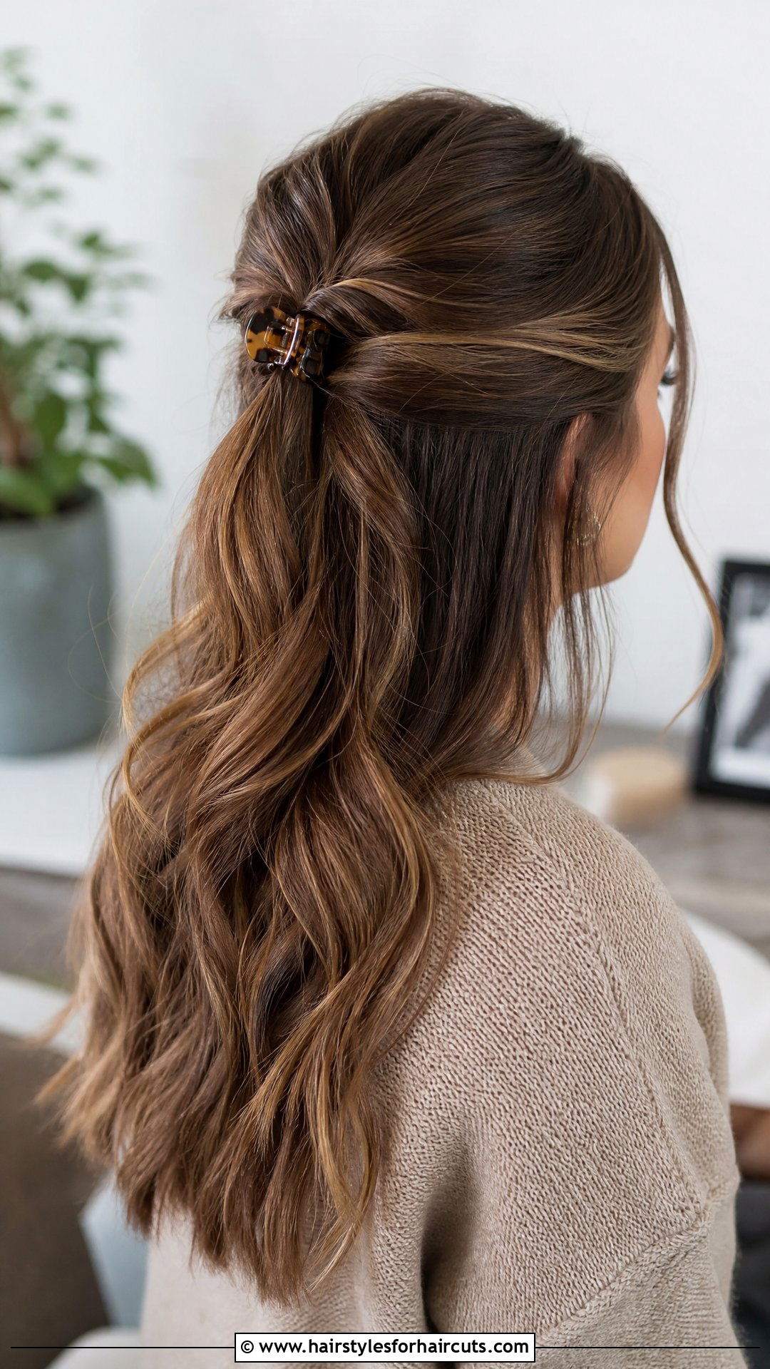 Half Up Half Down - 25 working hairstyles for long hair - 25 working hairstyles for long hair