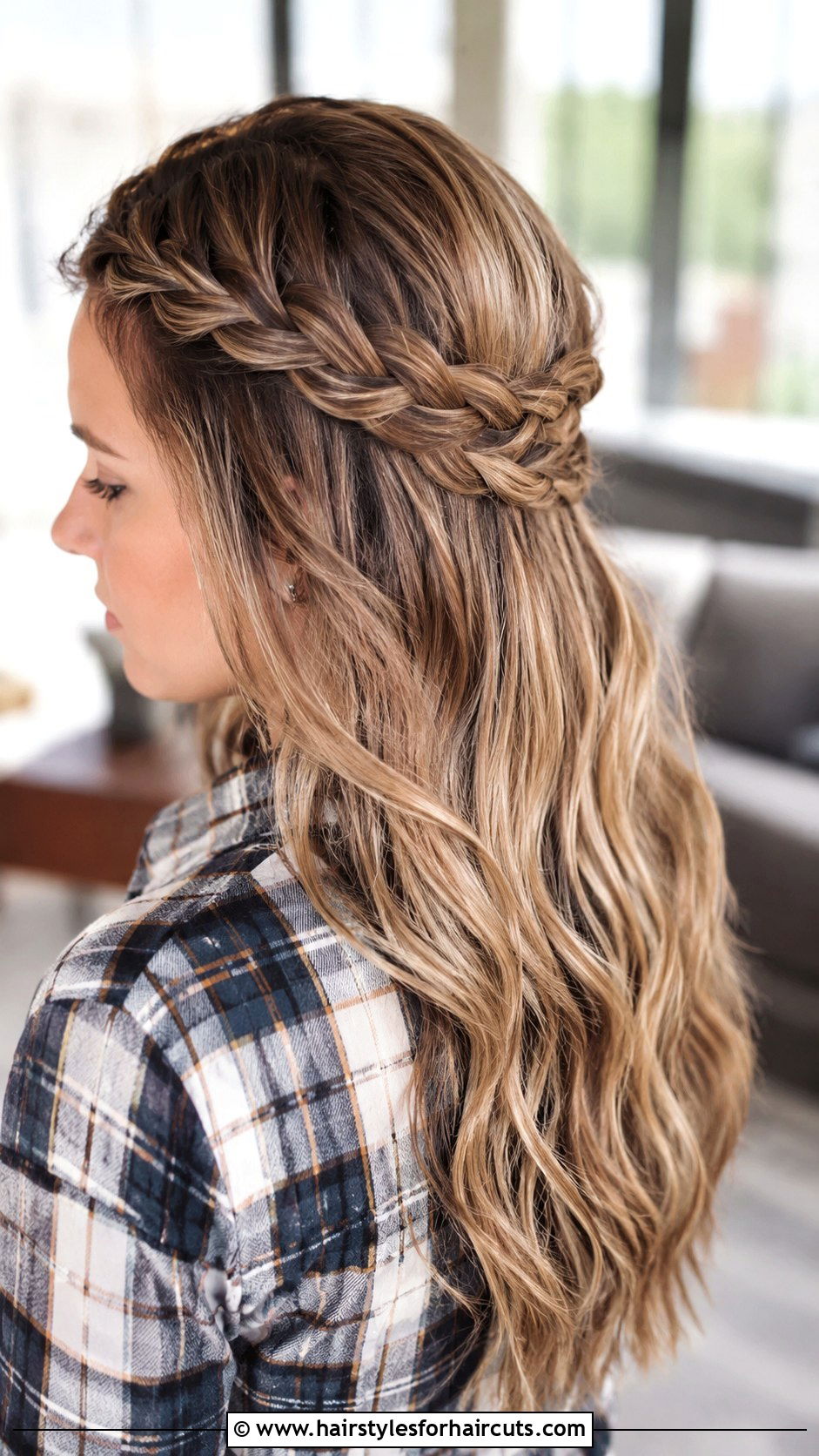 Half Up Half Down Braided Crown - 25 thanksgiving hairstyles for long hair - 25 thanksgiving hairstyles for long hair