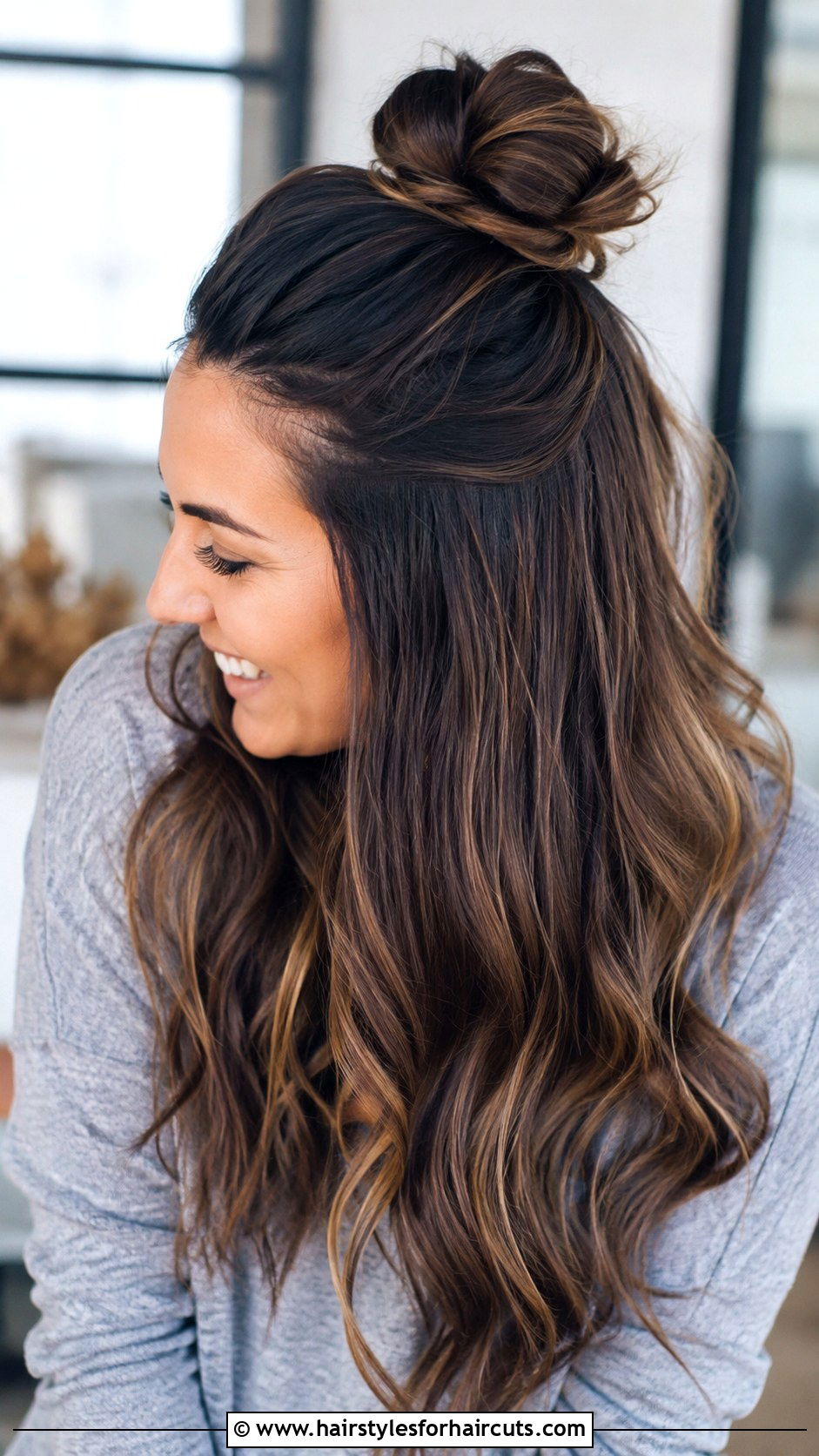 Half Up Half Down Bun - 25 cute bun hairstyles for long hair - 25 cute bun hairstyles for long hair