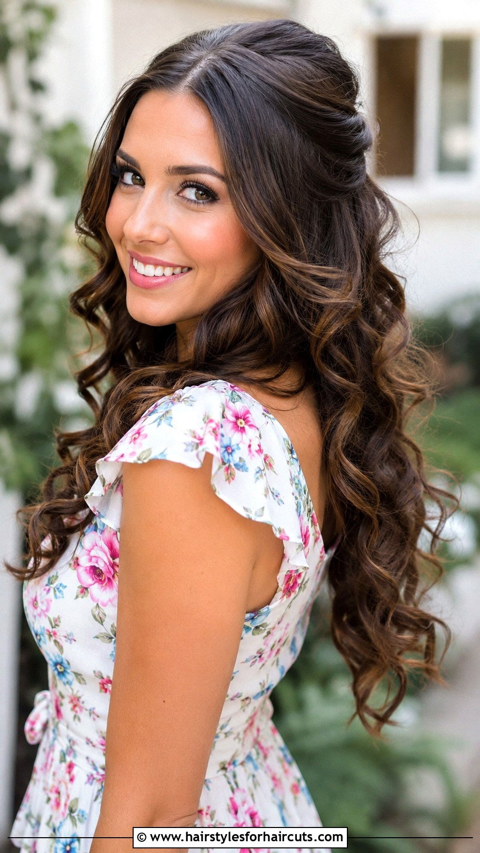 Half Up Half Down Curls - 25 fun hairstyles - 25 fun hairstyles