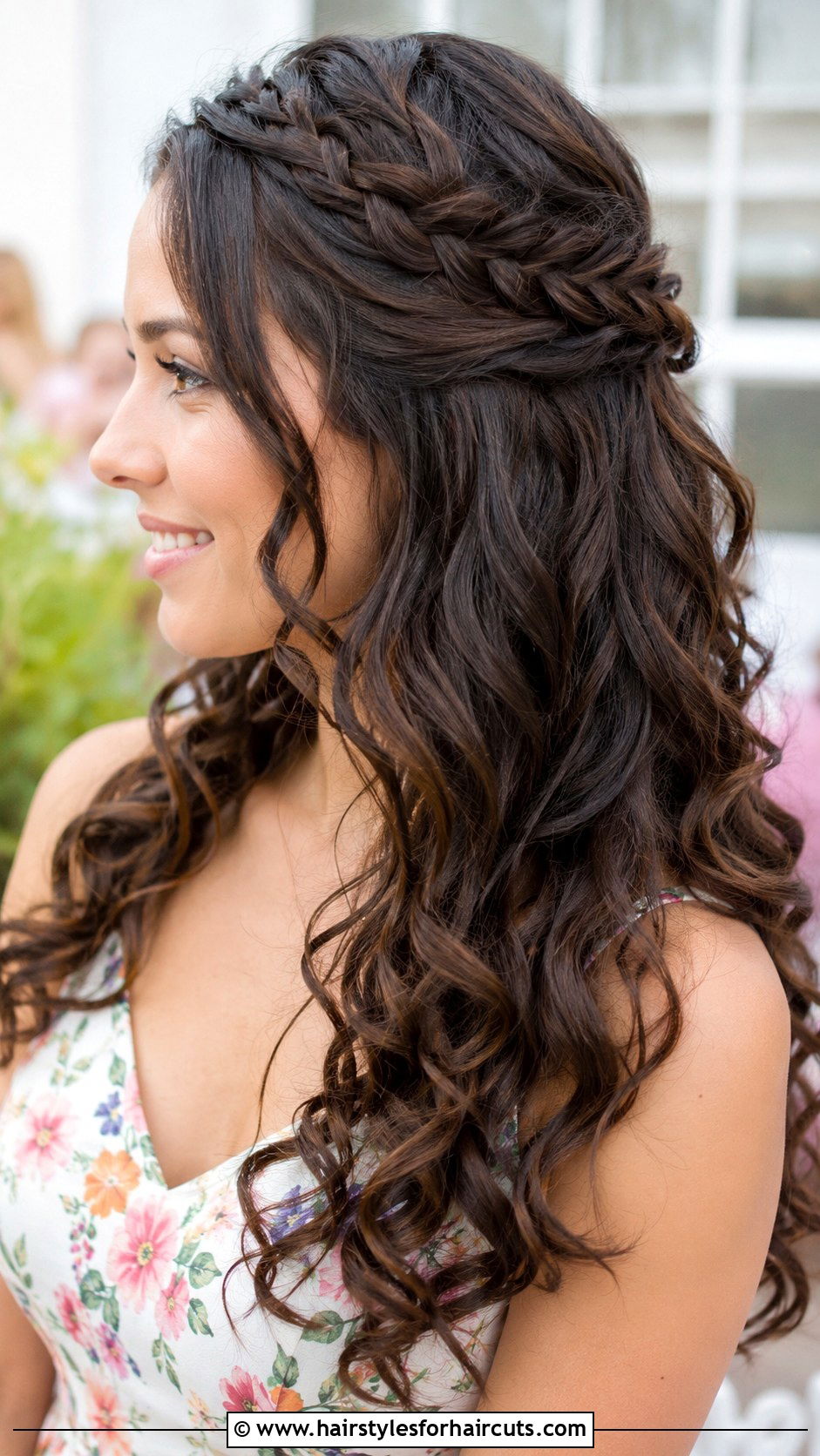 Half Up Half Down Curly Hair - 25 curly hair party hairstyles - 25 curly hair party hairstyles