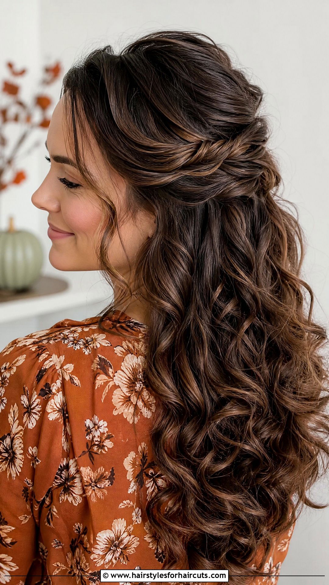 Half Up Half Down Curly Hairstyle - 25 hairstyles for damaged curly hair - 25 hairstyles for damaged curly hair