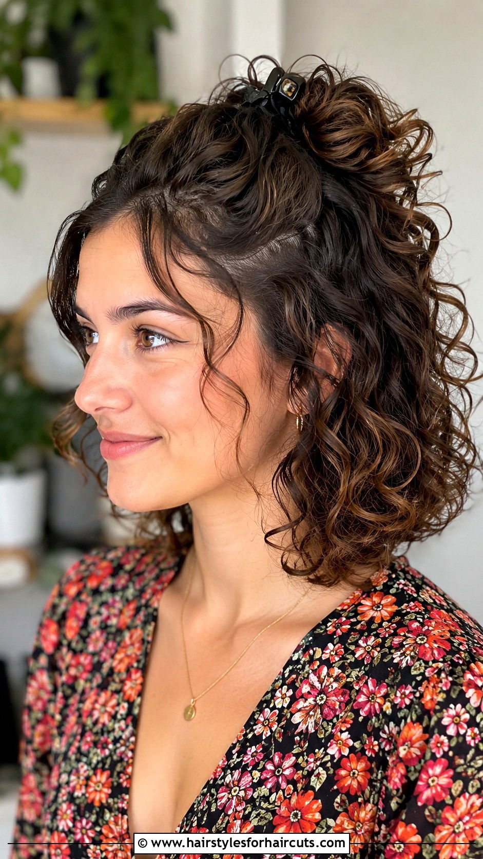 Half Up Half Down Curly Short Hair - 25 cute hairstyles for short curly hair - 25 cute hairstyles for short curly hair