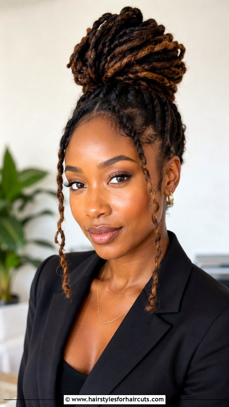 Half Up Half Down Dreads - 25 hairstyles with dreads - 25 hairstyles with dreads
