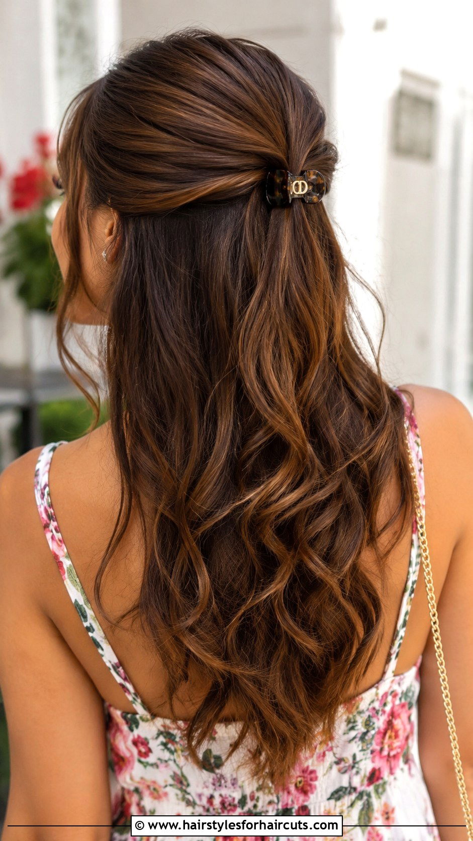 Half Up Half Down Hair - 25 everyday hairstyles - 25 everyday hairstyles