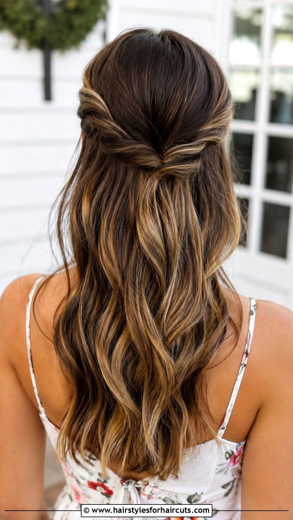 Half Up Half Down Hairstyle - 25 best hairstyles for girls - 25 best hairstyles for girls