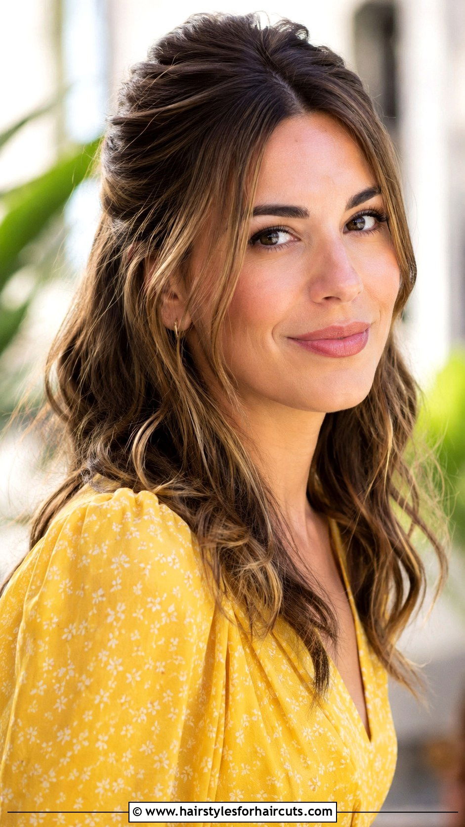 Half Up Half Down Medium Hair - 25 everyday hairstyles for medium hair - 25 everyday hairstyles for medium hair