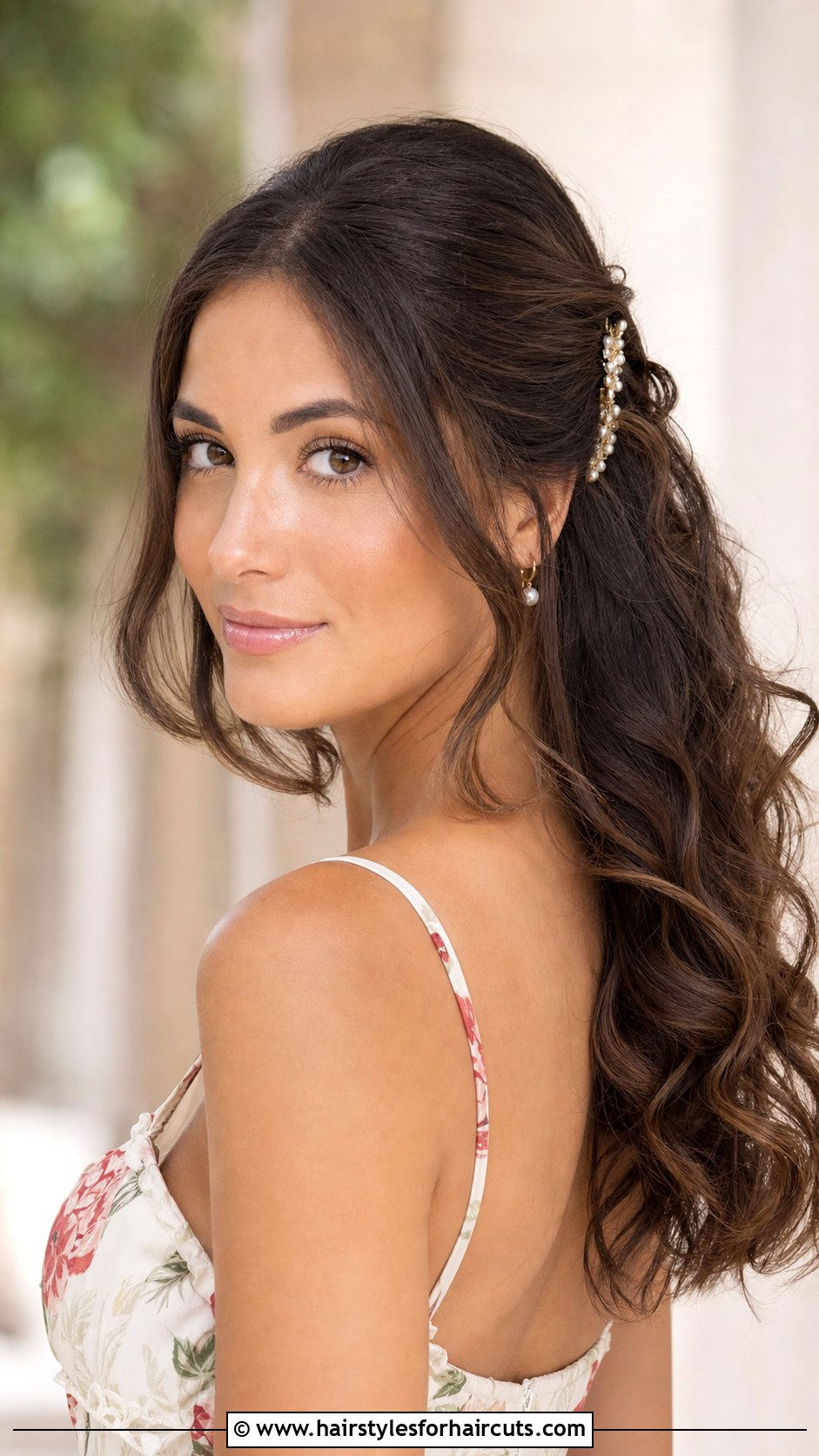 Half Up Half Down Side Comb - 25 side hair comb hairstyles - 25 side hair comb hairstyles