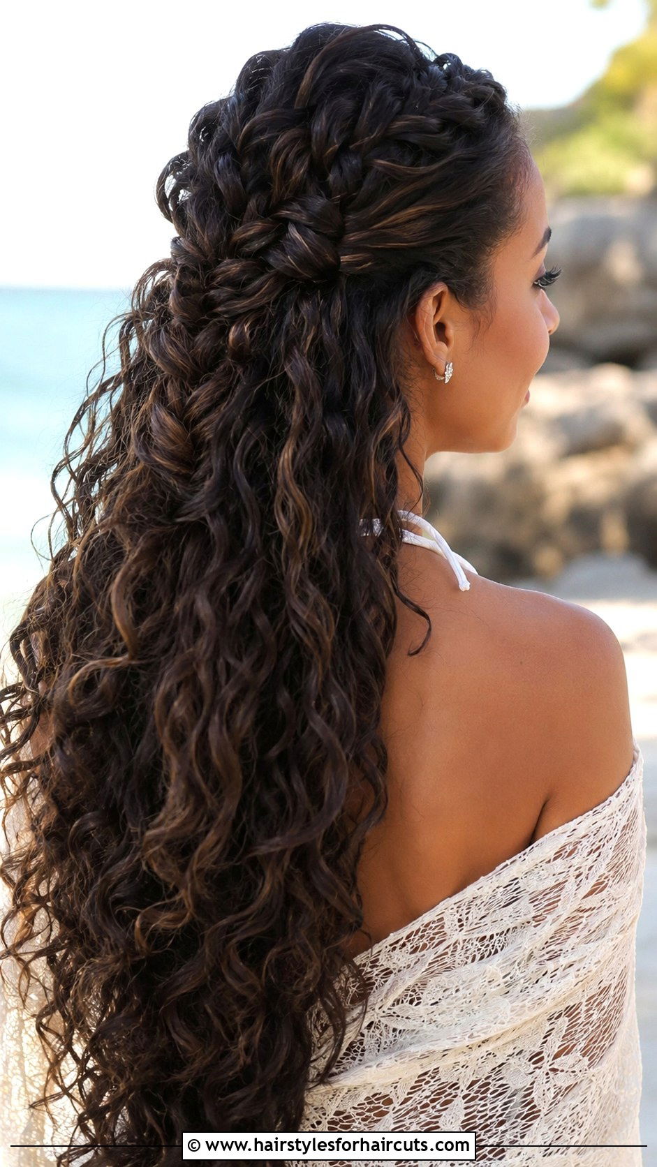 Half Up Mermaid Braid - 25 half braid hairstyles for curly hair - 25 half braid hairstyles for curly hair