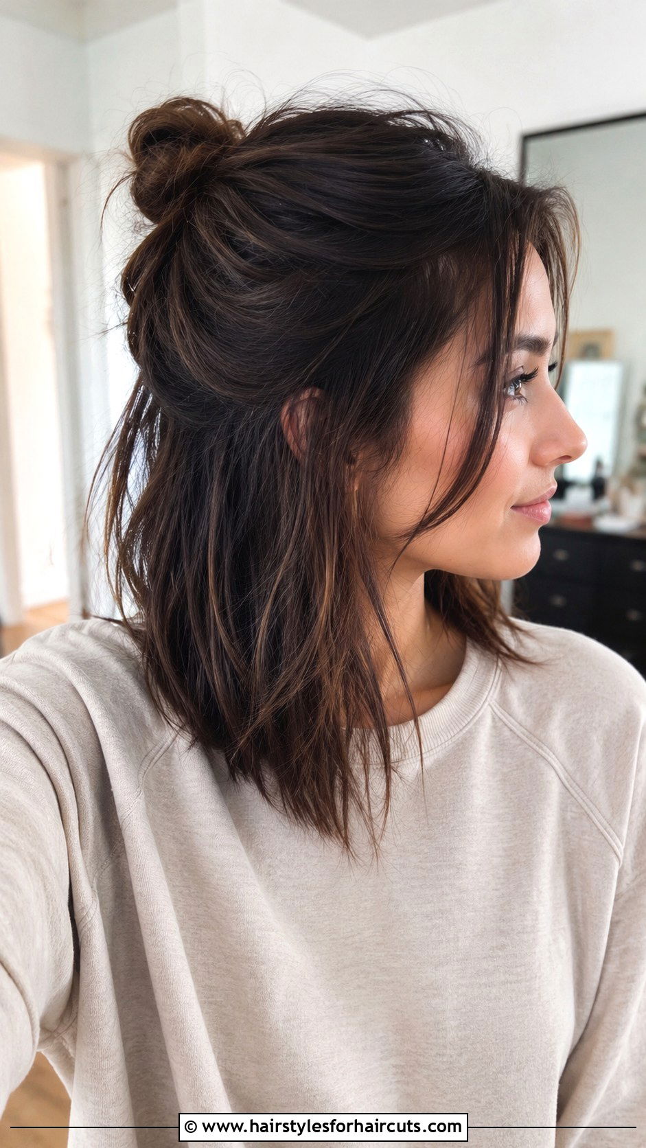 Half Up Messy Bun Straight Hair - 25 easy half up hairstyles straight hair - 25 easy half up hairstyles straight hair