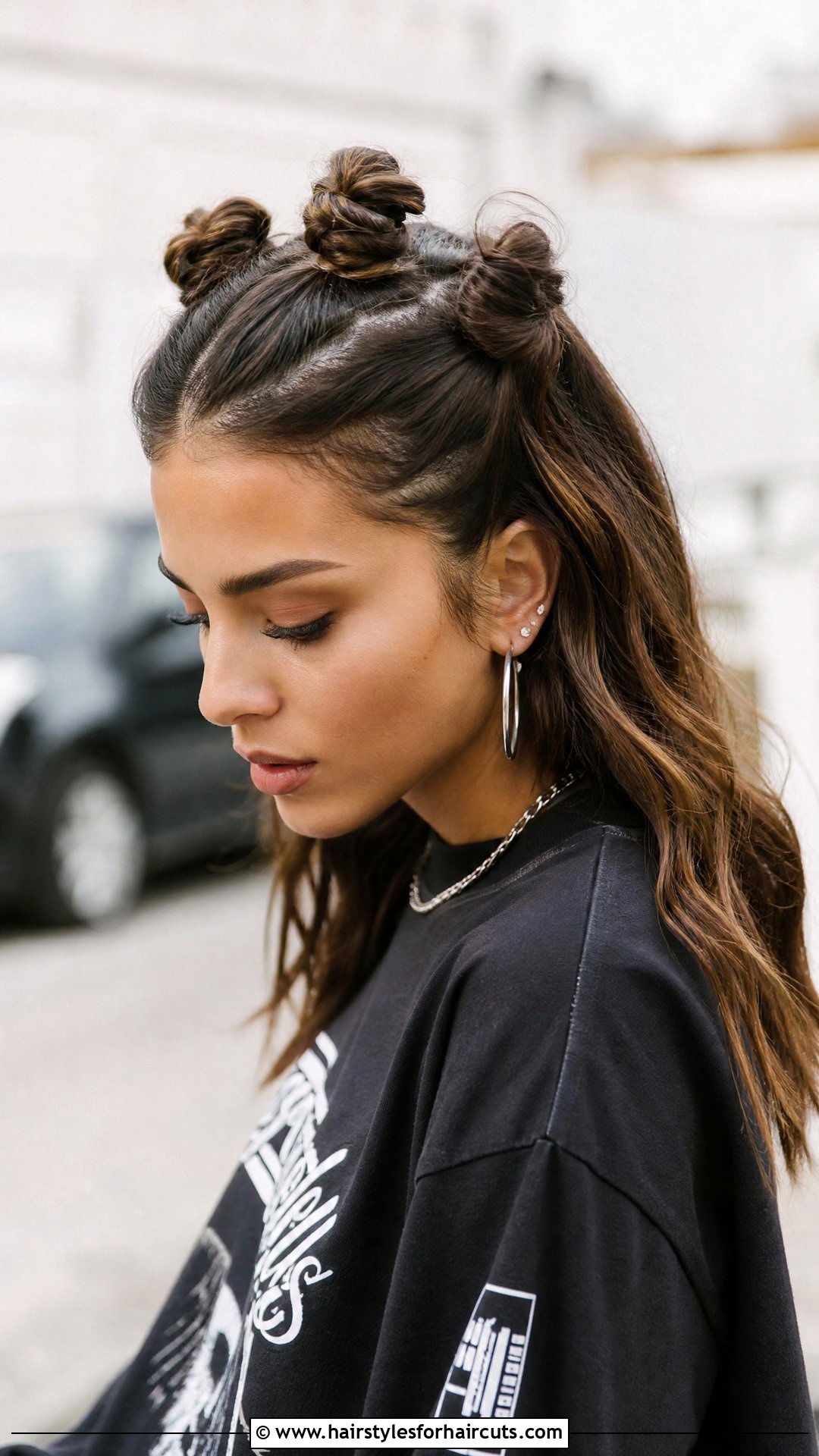 Half Up Mini Buns - 25 easy pulled back hairstyles for long hair - 25 easy pulled back hairstyles for long hair