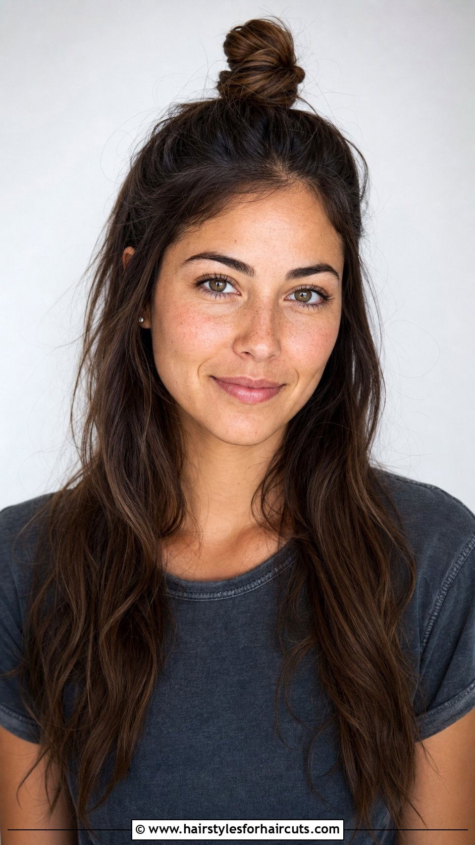 Half Up Top Knot - 25 hairstyles for greasy hair - 25 hairstyles for greasy hair