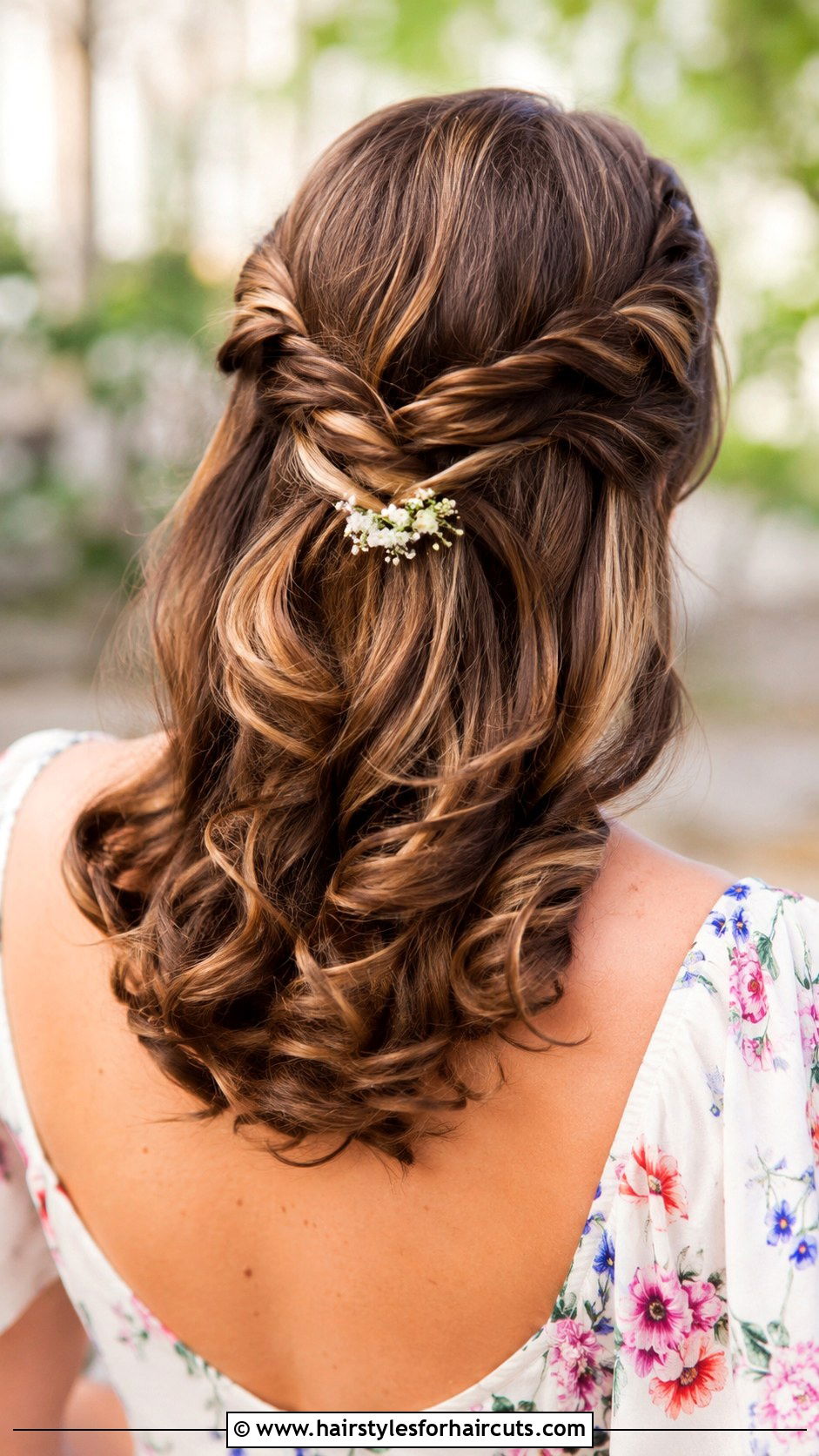 Half Up Twisted Bridal Hair - 25 bridal hairstyles for medium hair - 25 bridal hairstyles for medium hair