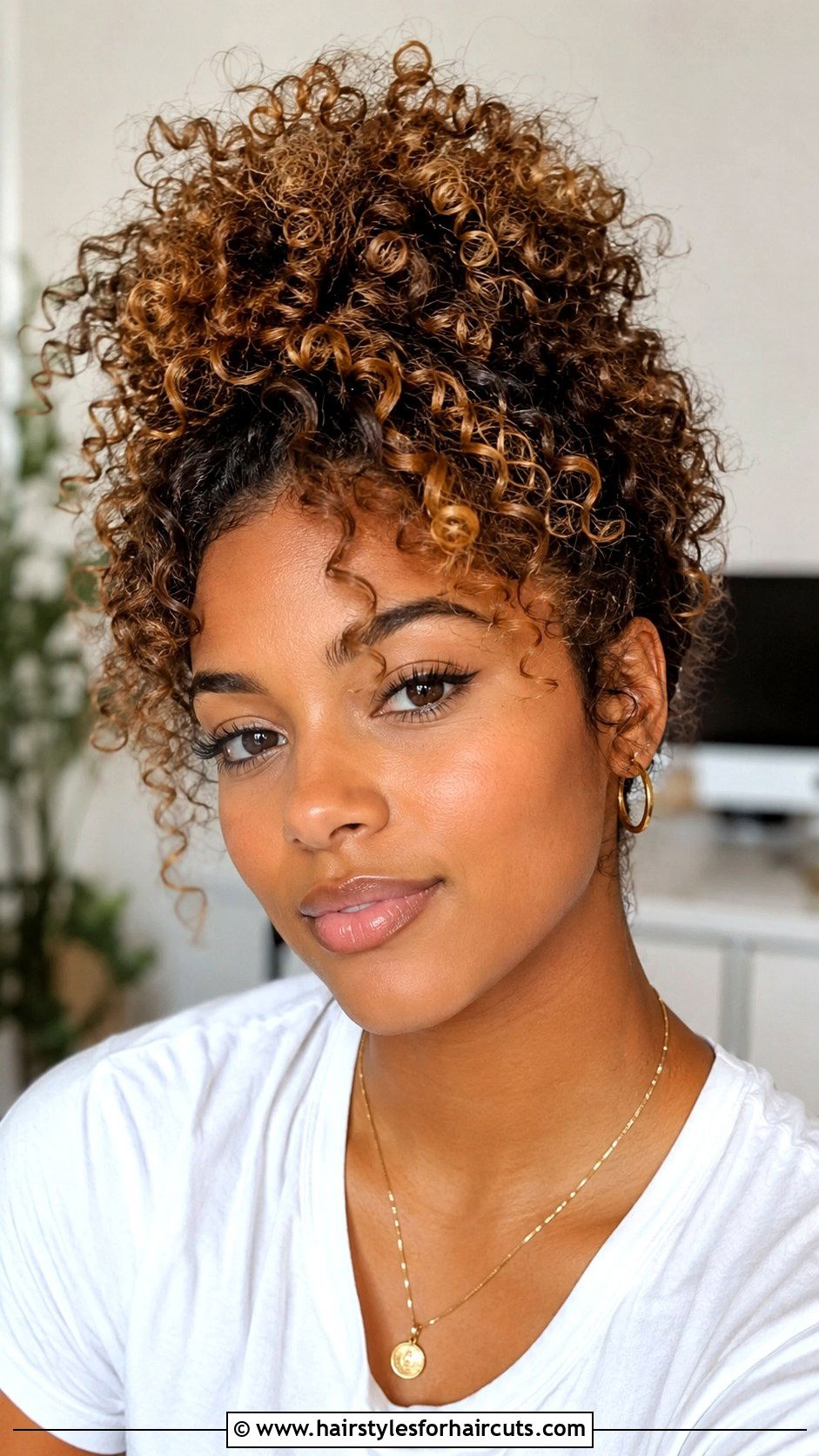 Halo Braid - 25 hairstyles for gym - 25 hairstyles for gym
