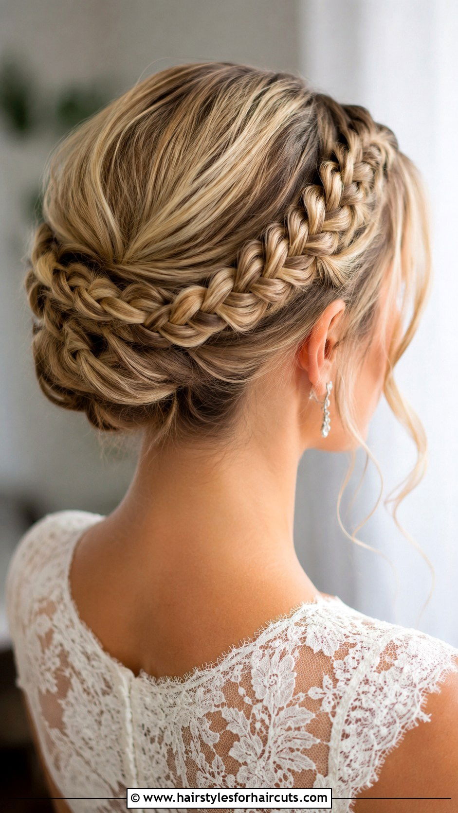 Halo Braid Updo - 25 braids hairstyles for straight hair - 25 braids hairstyles for straight hair