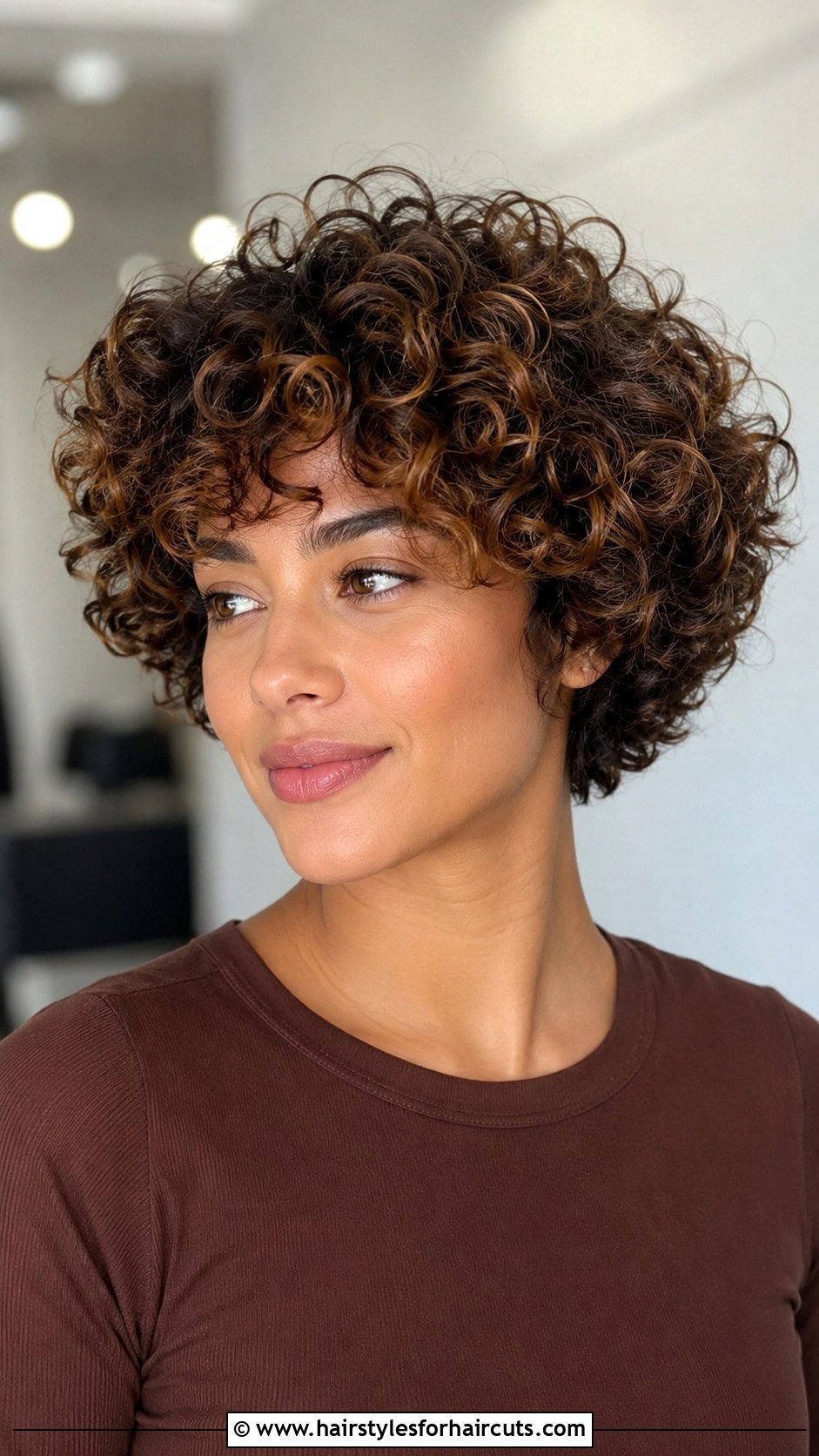 Halo Crop Haircut - 25 short hair cute haircuts - 25 short hair cute haircuts