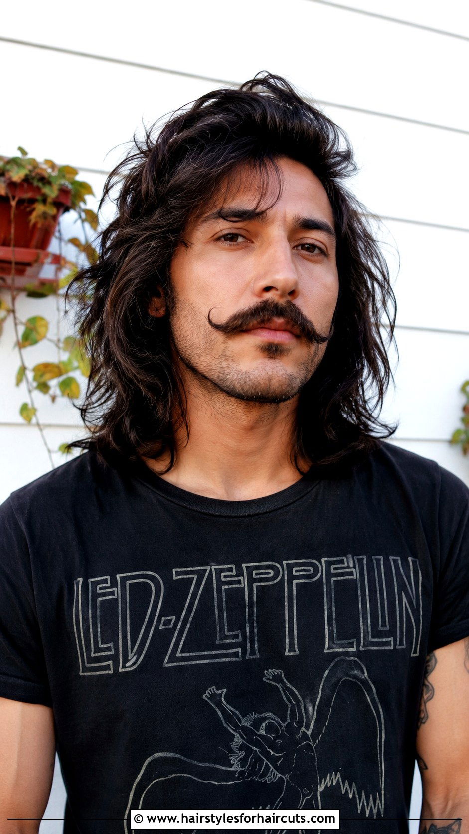 Handlebar Mustache With Rocker Hair - 25 70s facial hairstyles - 25 70s facial hairstyles