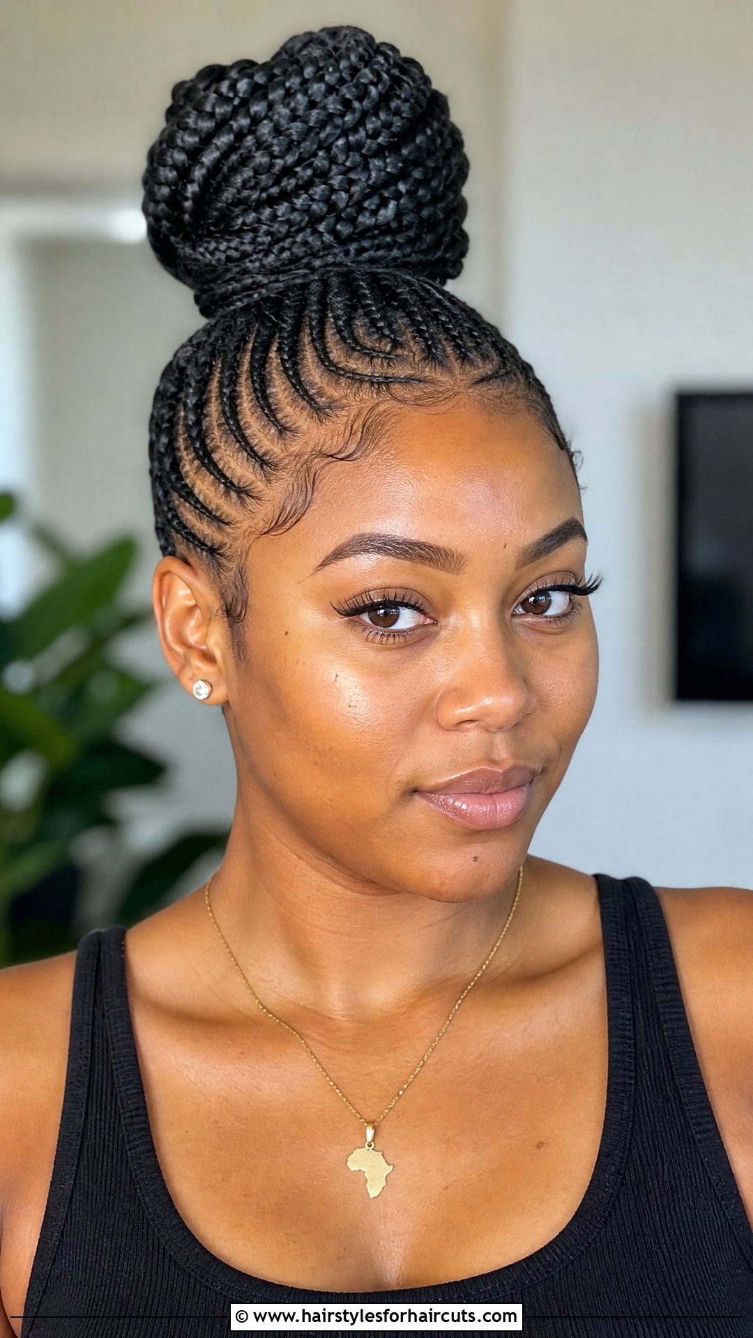 High Braided Bun - 25 hairstyles for gym - 25 hairstyles for gym
