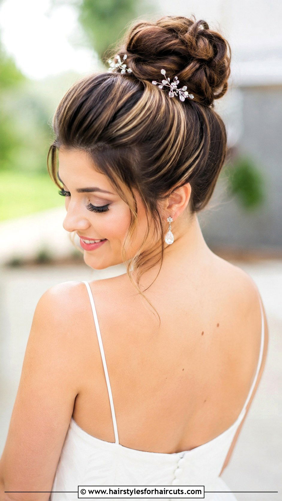 High Bun Wedding Hairstyle - 25 cute hairstyles for weddings - 25 cute hairstyles for weddings