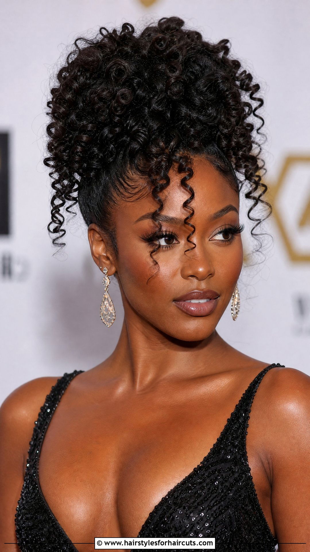 High Puff With Spiral Curls - 25 high puff hairstyles for natural hair - 25 high puff hairstyles for natural hair