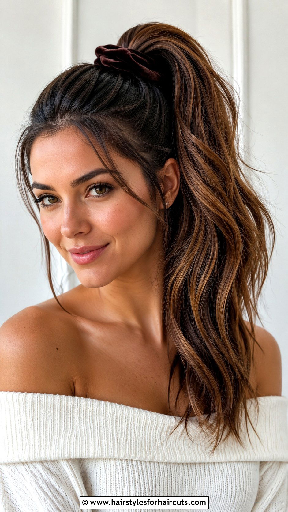 High Side Ponytail With Scrunchie - 25 80s hairstyles for long hair - 25 80s hairstyles for long hair