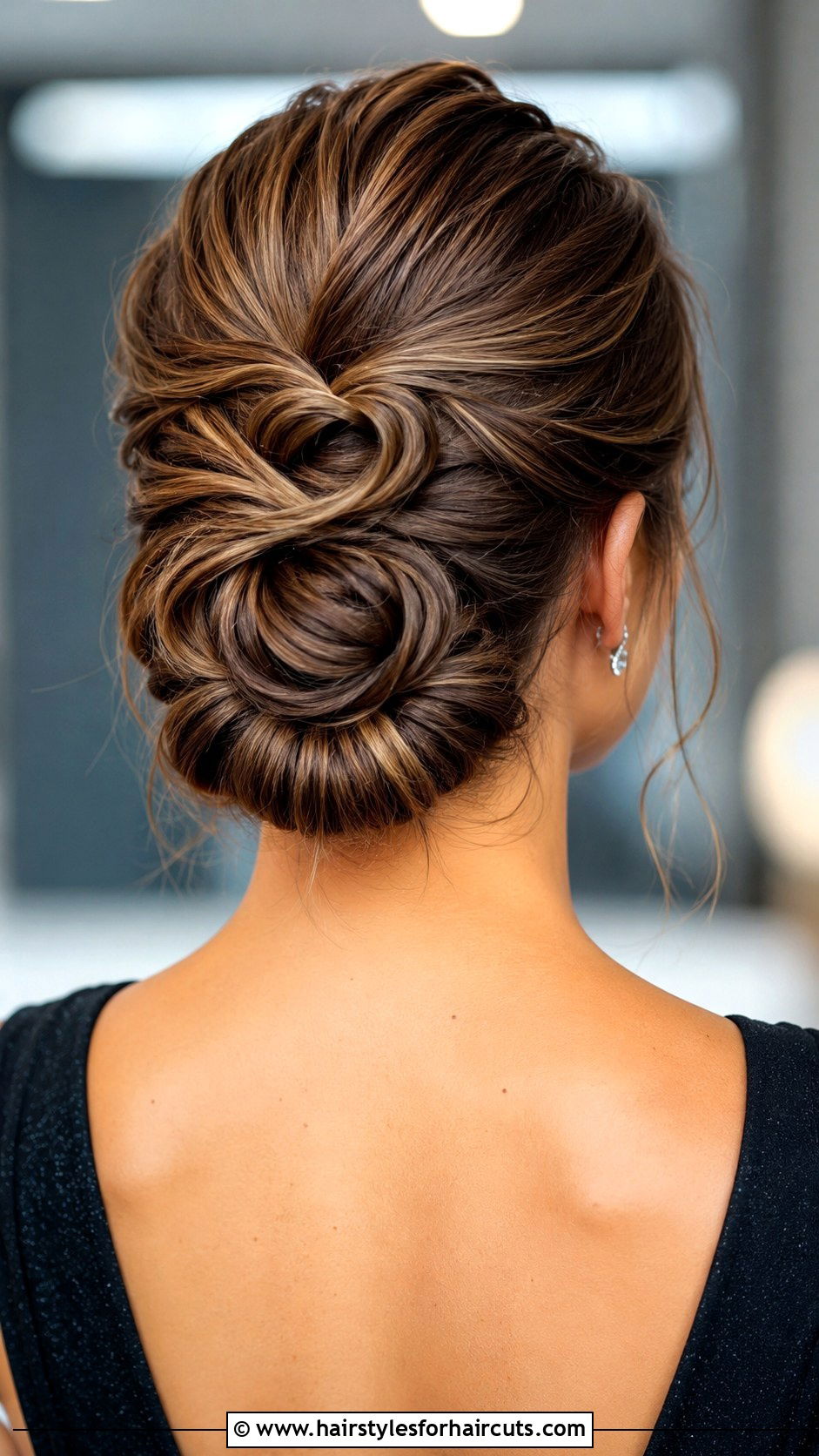 Infinity Braid Updo - 25 cute hairstyles that are easy - 25 cute hairstyles that are easy
