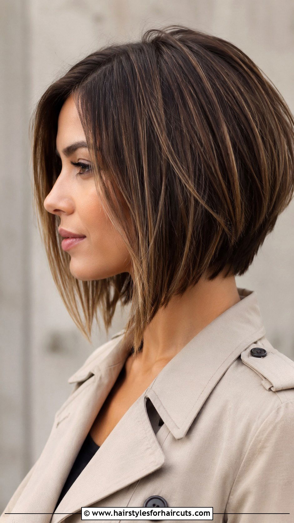 Inverted Bob - 25 short haircuts for long faces - 25 short haircuts for long faces