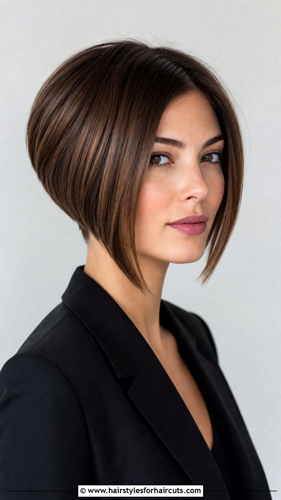 Inverted Bob - 25 haircuts for really thin hair - 25 haircuts for really thin hair