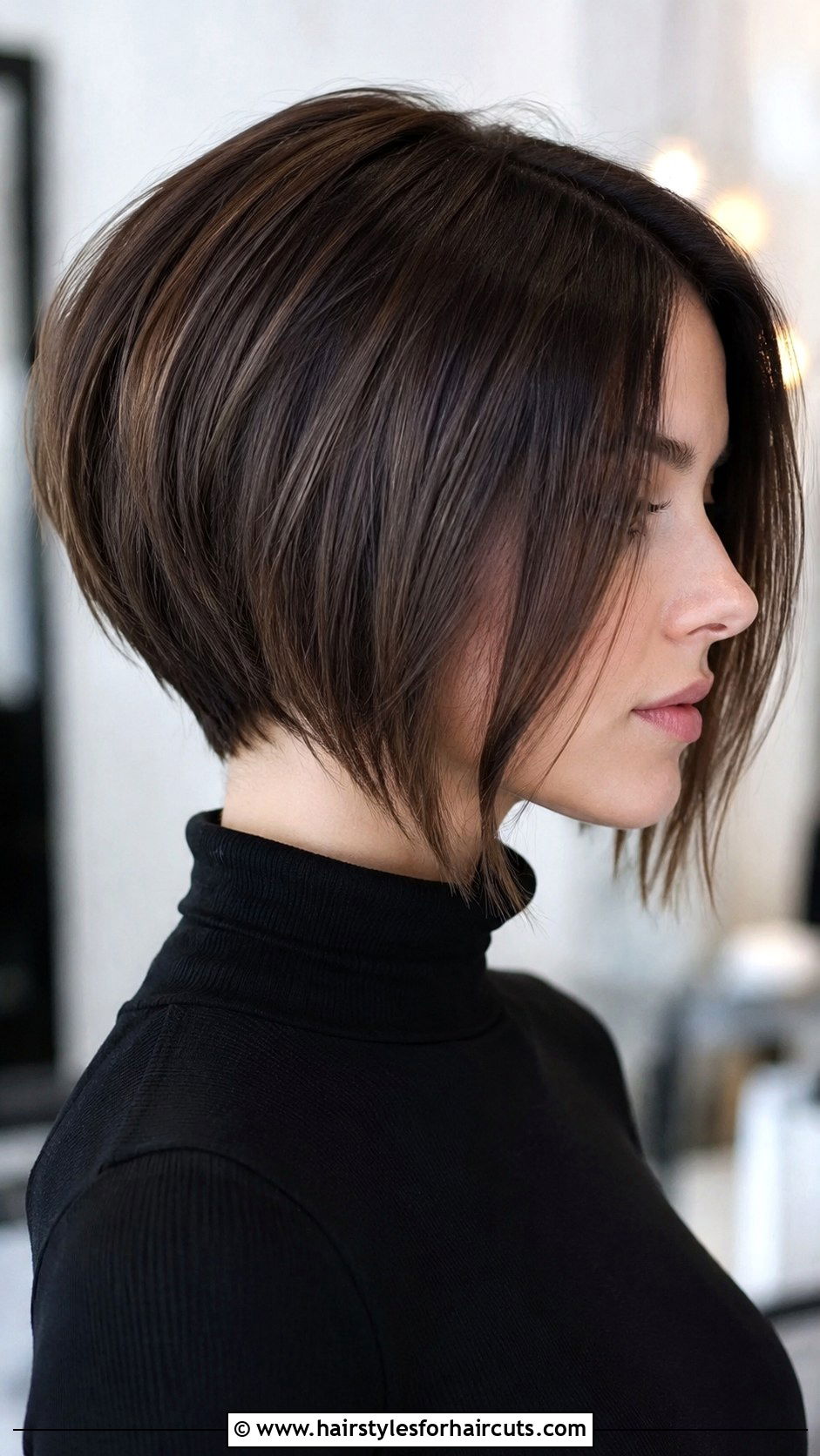 Inverted Bob - 25 haircuts for thin hair round face - 25 haircuts for thin hair round face