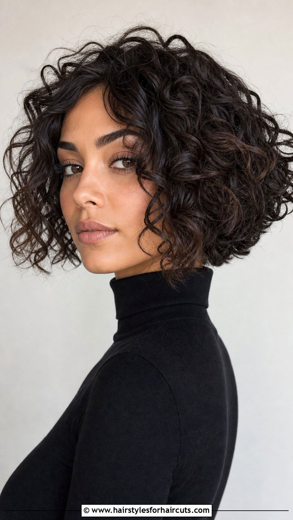 Inverted Bob For Curly Hair - 25 short bob haircuts for curly hair - 25 short bob haircuts for curly hair