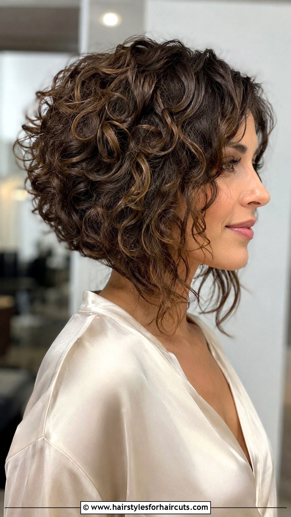 Inverted Bob For Curly Hair - 25 the best haircuts for curly hair - 25 the best haircuts for curly hair