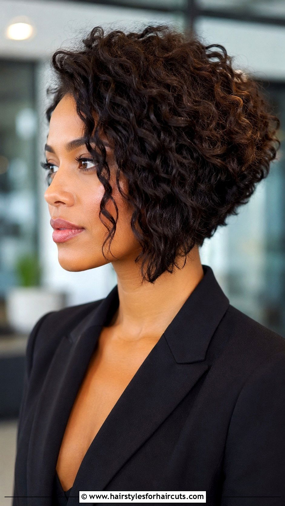 Inverted Bob For Curly Hair - 25 curly hair haircuts for women - 25 curly hair haircuts for women