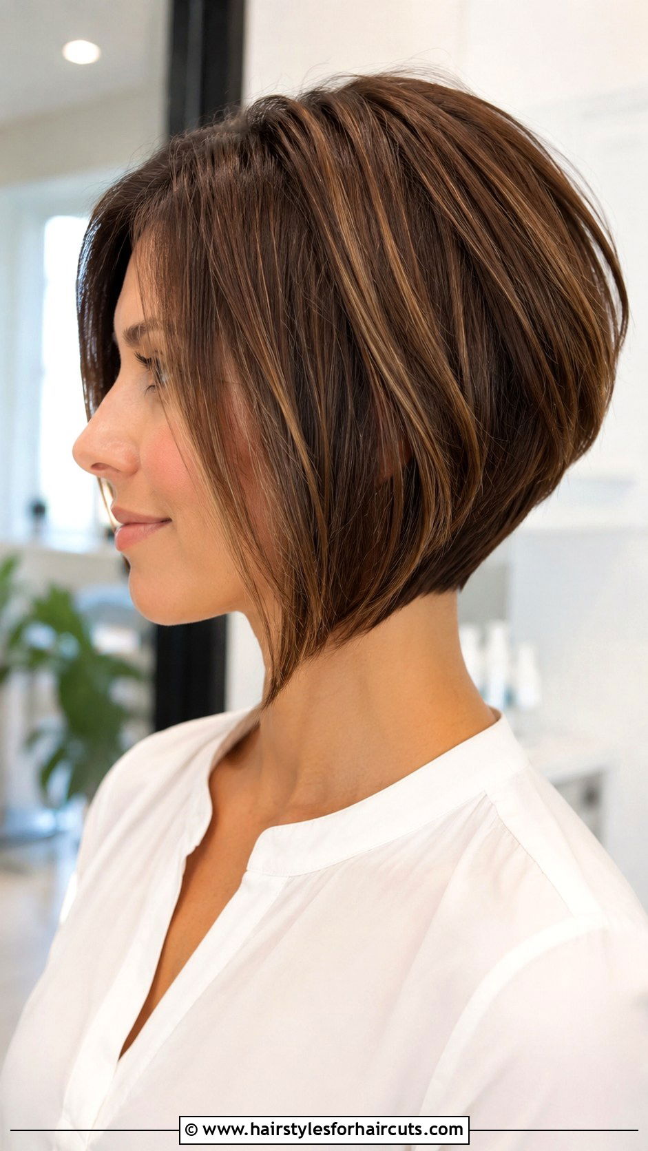 Inverted Bob Haircut - 25 short hairstyles for seniors - 25 short hairstyles for seniors