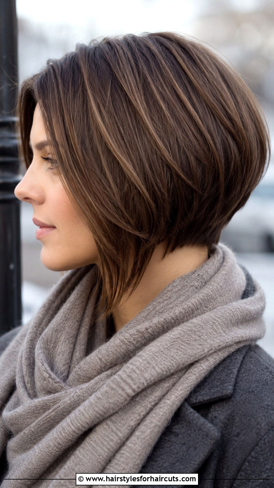 Inverted Bob Haircut - 25 cute hairstyles for shoulder length straight hair - 25 cute hairstyles for shoulder length straight hair