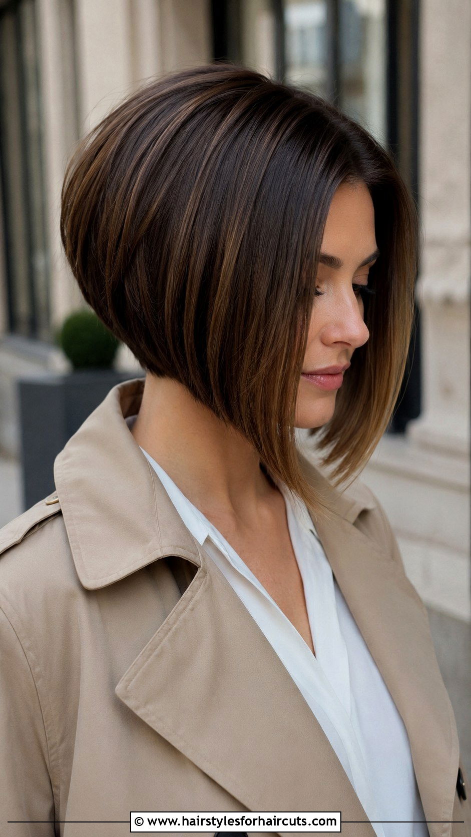 Inverted Bob Haircut - 25 face slimming haircuts - 25 face slimming haircuts