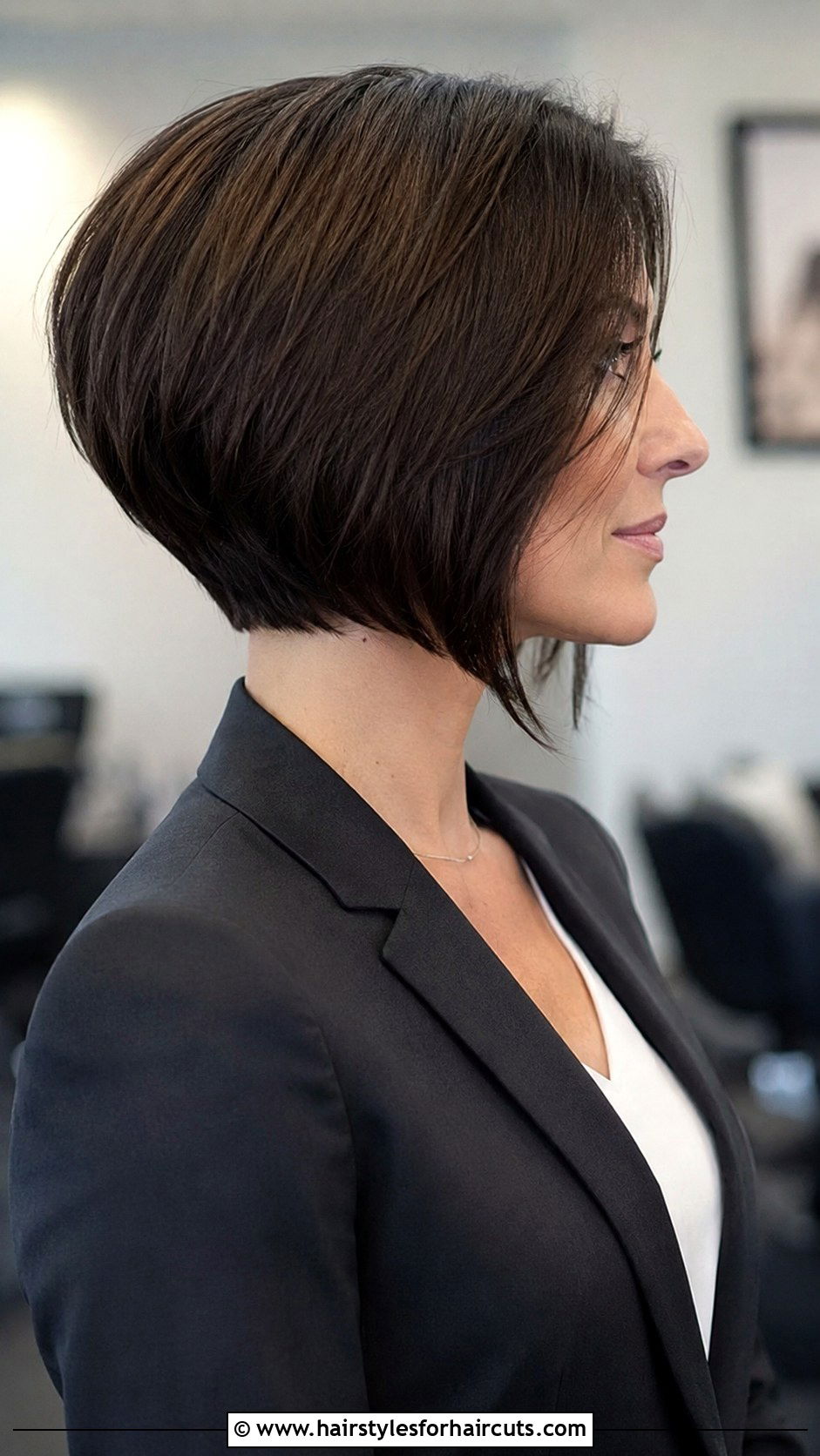 Inverted Bob Haircut For Redheads - 25 haircuts for redheads with thick hair - 25 haircuts for redheads with thick hair