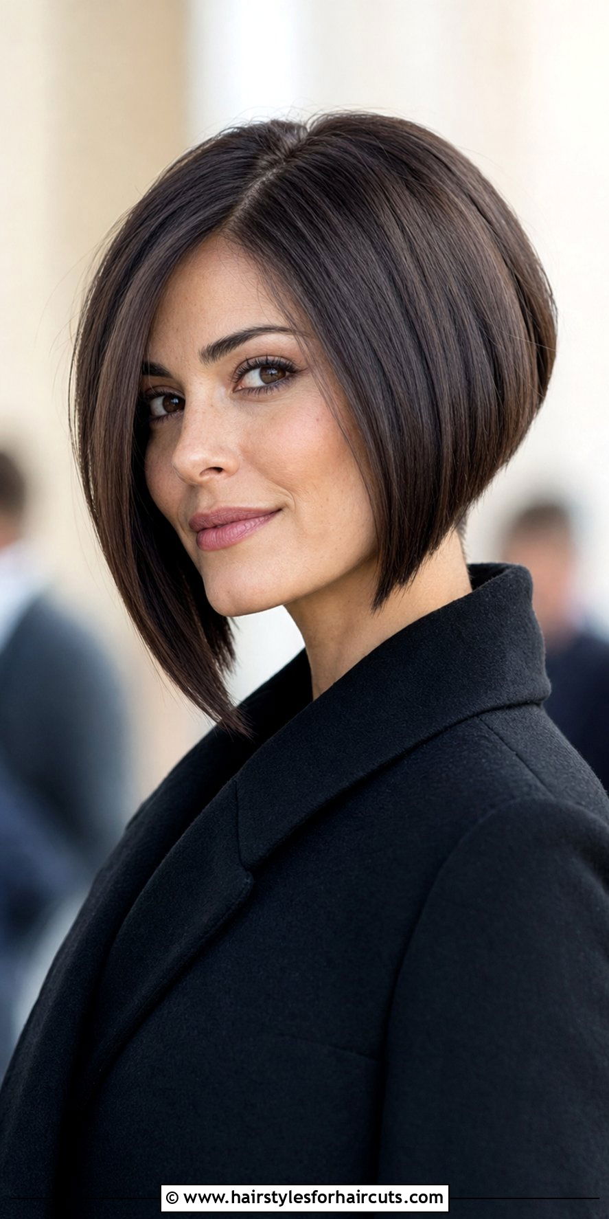 Inverted Bob With Straight Hair - 25 hairstyles with straight hair - 25 hairstyles with straight hair