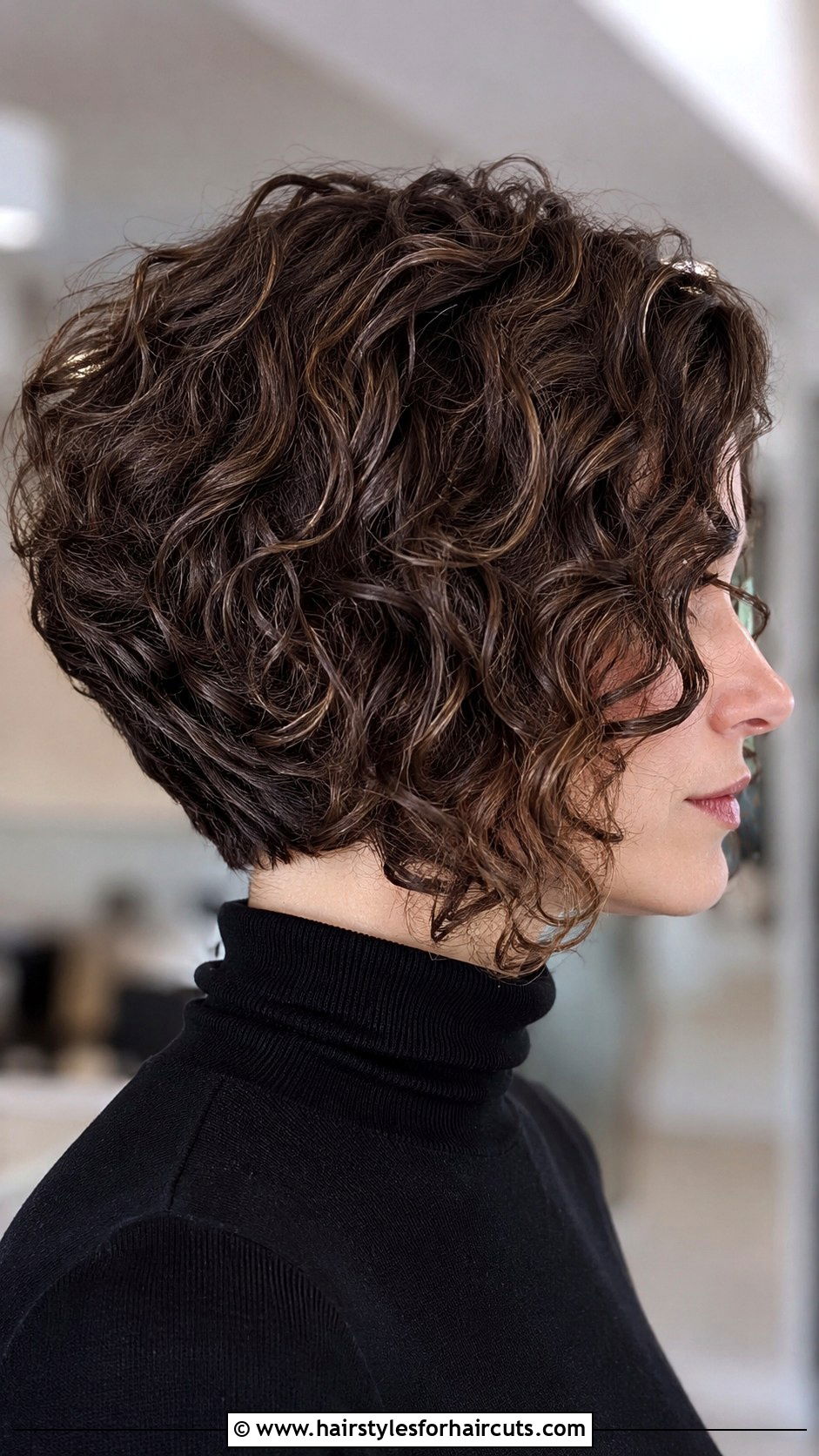 Inverted Curly Bob - 25 curly bob hairstyles - 25 curly bob hairstyles