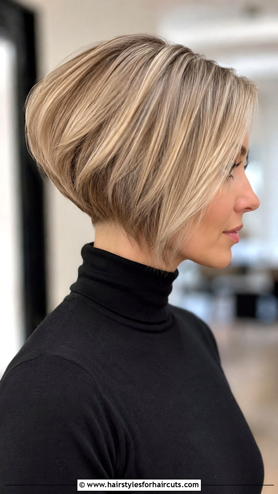 Inverted Short Bob - 25 short bob hairstyles for women - 25 short bob hairstyles for women