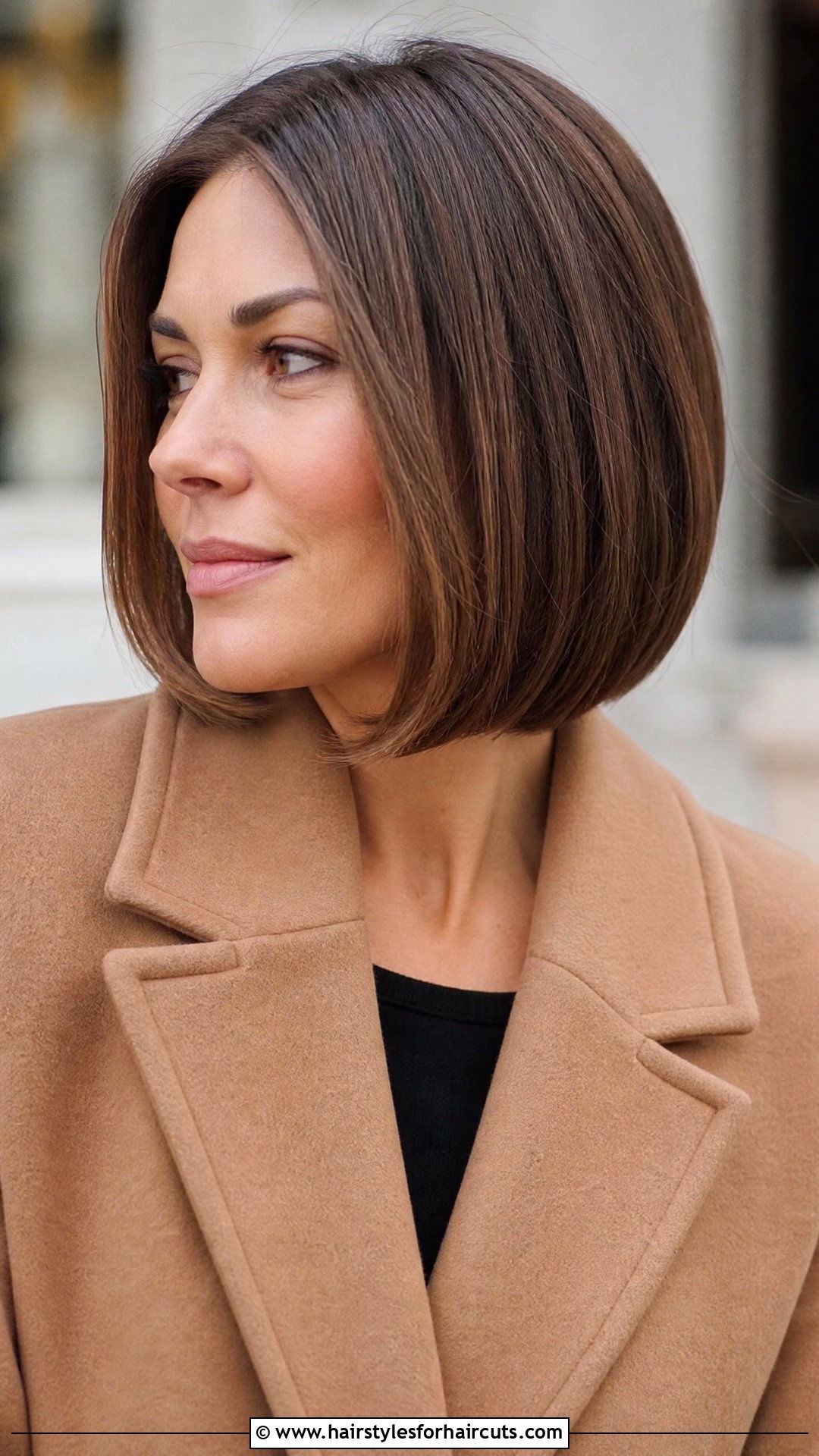 Inward Curled Graduated Bob - 25 short hair flat iron hairstyles - 25 short hair flat iron hairstyles