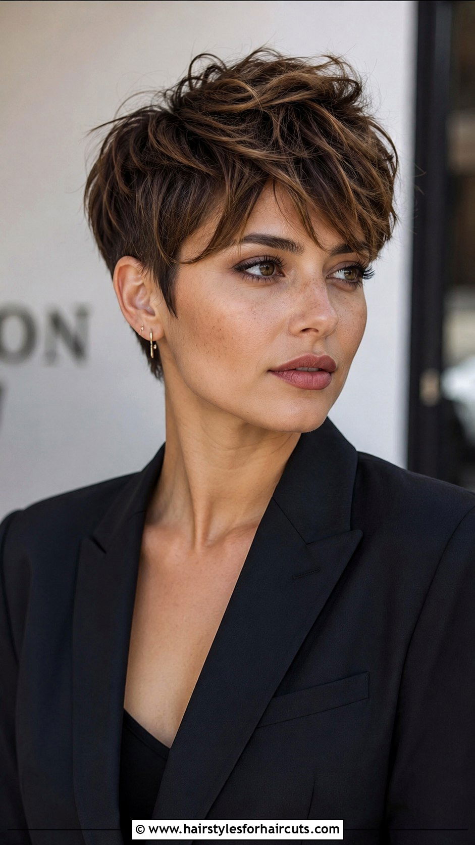 Italian Textured Pixie Haircut - 25 italian hairstyles - 25 italian hairstyles