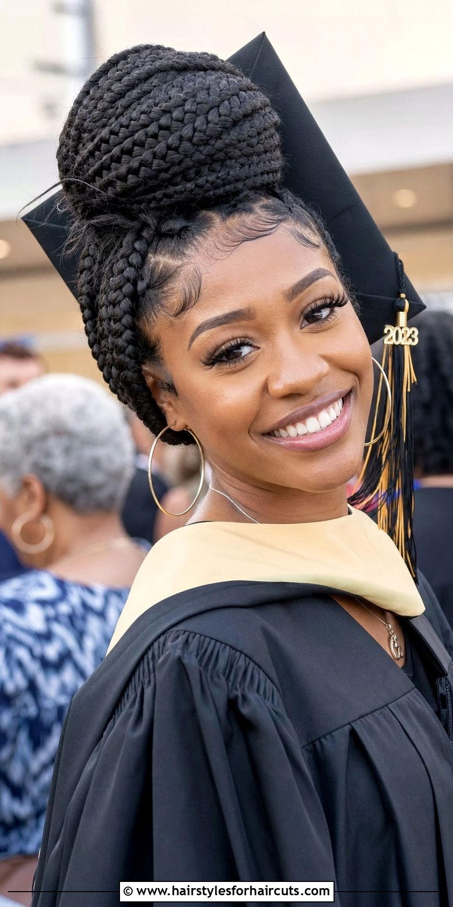 Jumbo Box Braids Bun - 25 graduation hairstyles for black hair braids - 25 graduation hairstyles for black hair braids